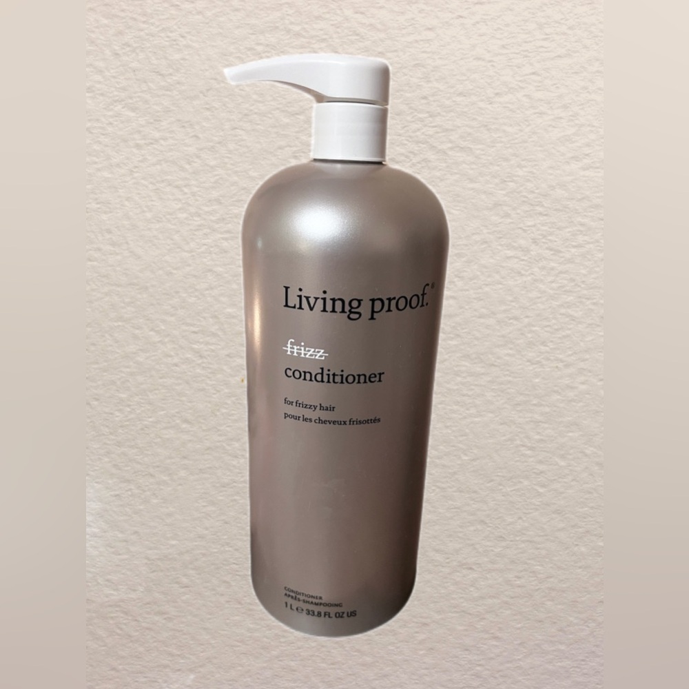 Living Proof no frizz conditioner 33 oz
